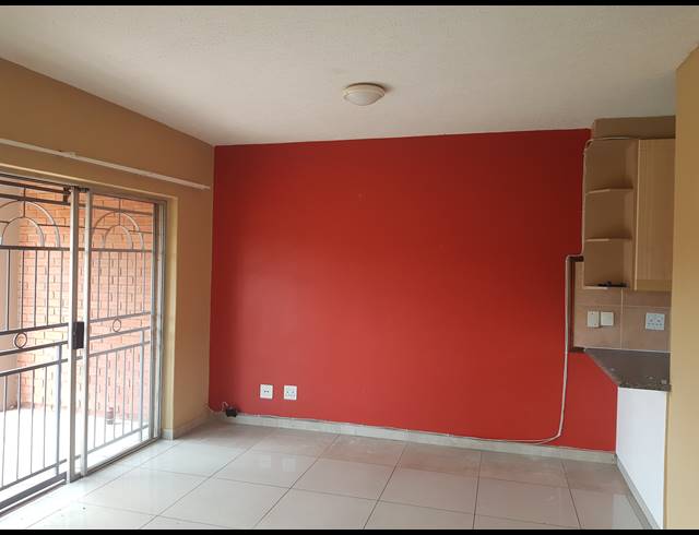 2 BEDROOM APARTMENT TO LET IN DIE HOEWES
